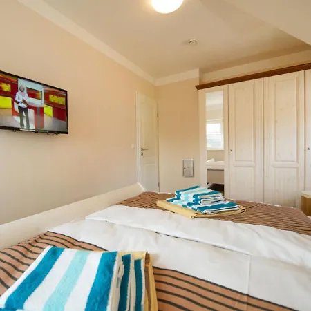 Haus Nele بيت للعطل Sellin (Rugen)